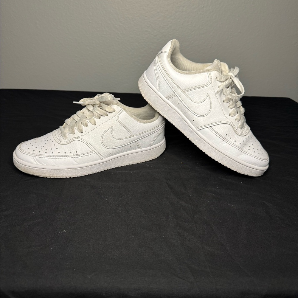 Nike Women’s Court Vision Low Casual Sneaker size 6.5